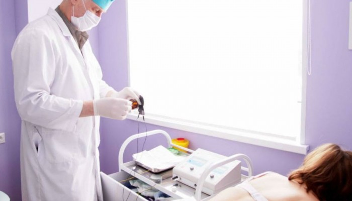 40251977-lechenie-artroza-elektroforezom_0