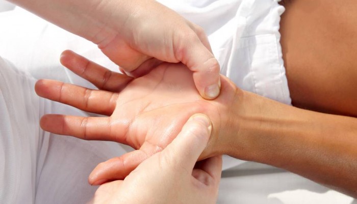 digital pressure hands reflexology massage tuina therapy physiotherapy